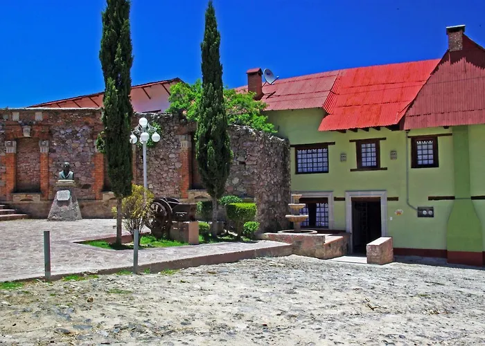 Hotel Del Amanecer *